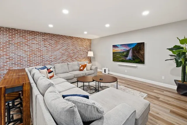 $2,400,000 | 12403 Meadow Bluff Trail, Afton, MN 55001