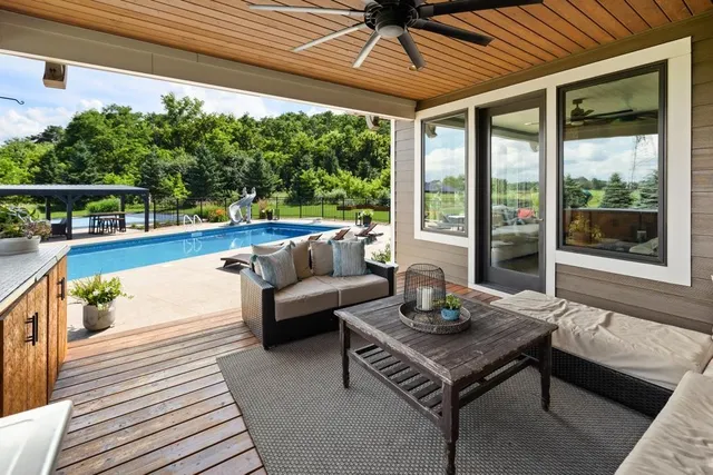 $2,400,000 | 12403 Meadow Bluff Trail, Afton, MN 55001