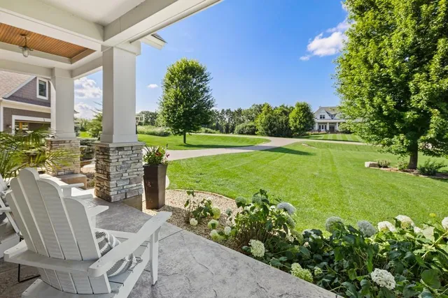 $2,400,000 | 12403 Meadow Bluff Trail, Afton, MN 55001