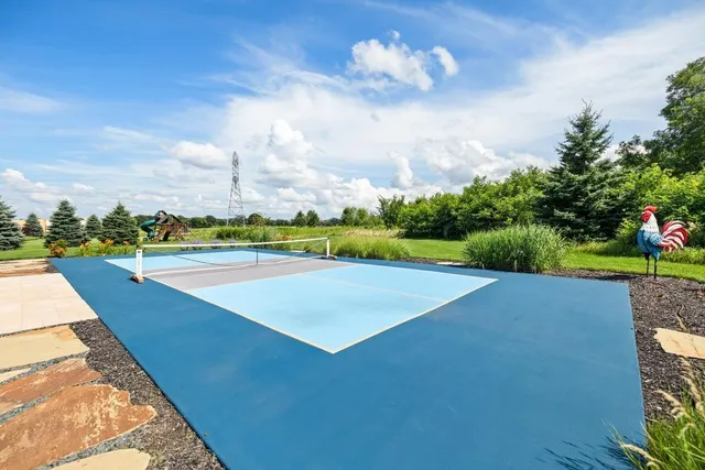 $2,400,000 | 12403 Meadow Bluff Trail, Afton, MN 55001