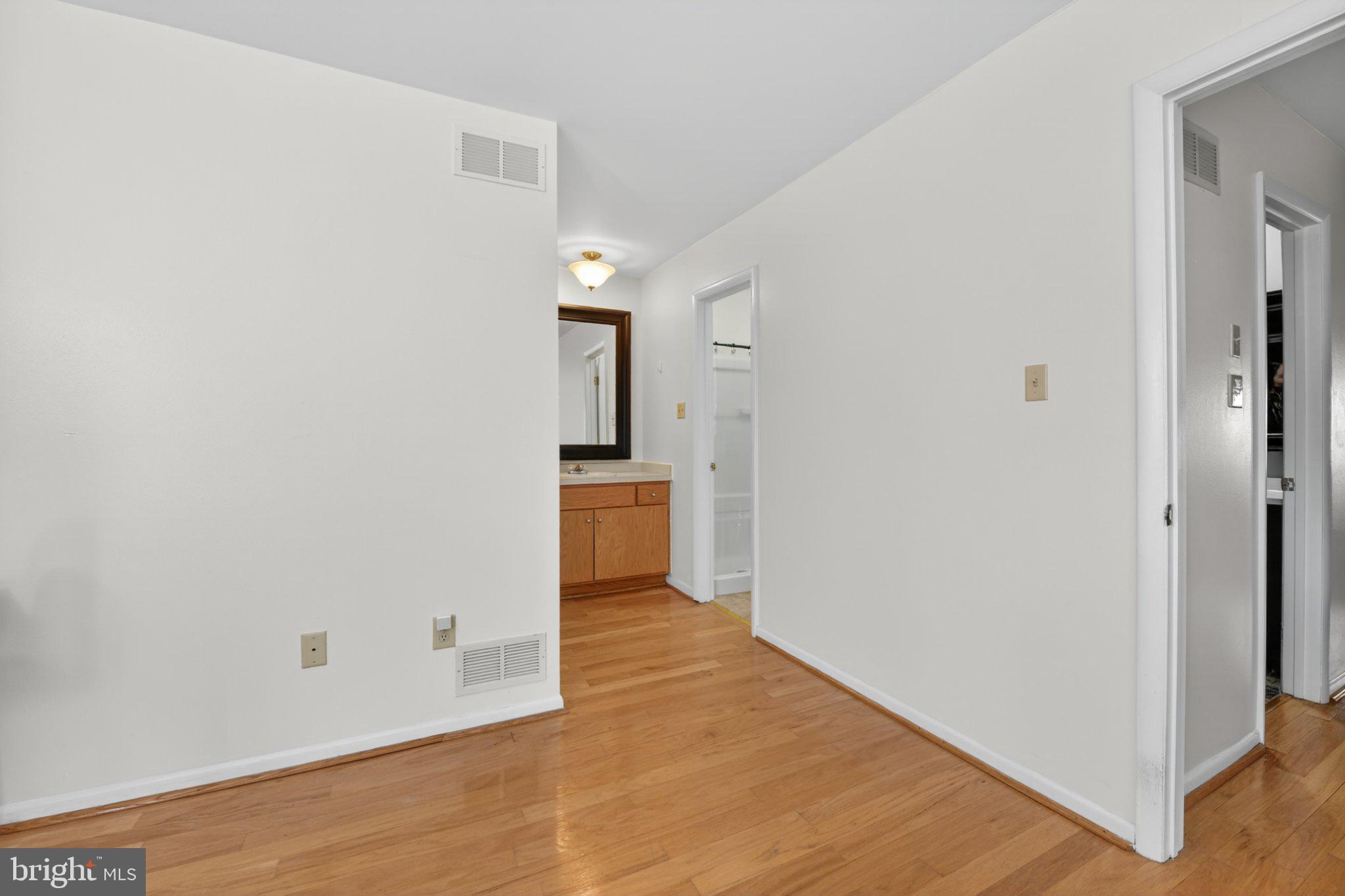 69-4 Azalea Way Reading, PA 19606 - Photo 20 of 34 Bright and airy entryway with charm.