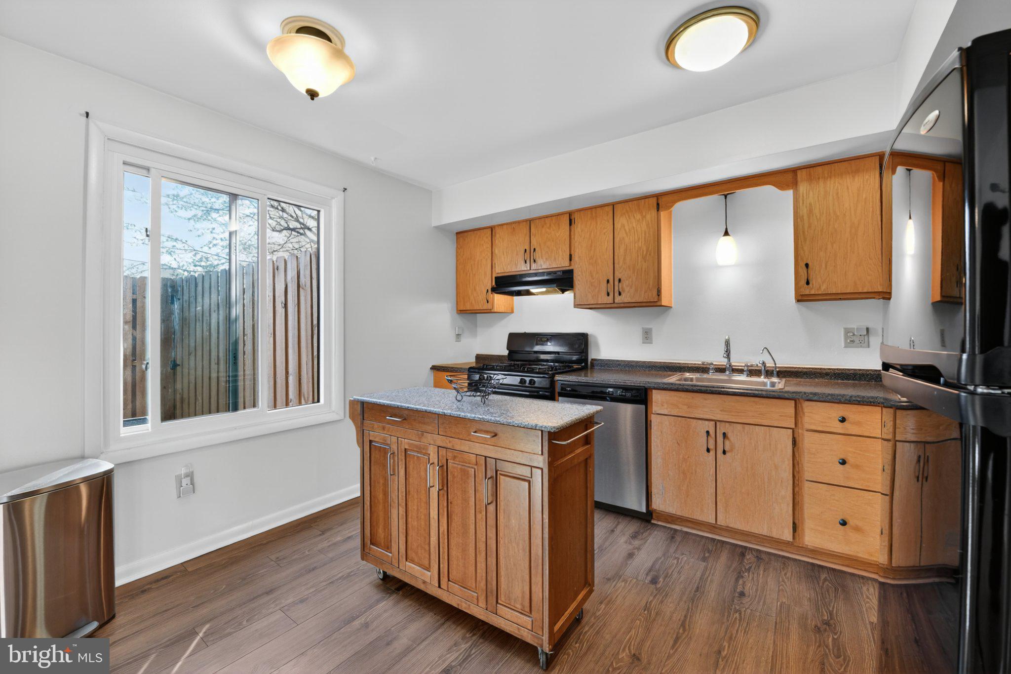 69-4 Azalea Way Reading, PA 19606 - Photo 7 of 34 Bright and inviting kitchen space.
