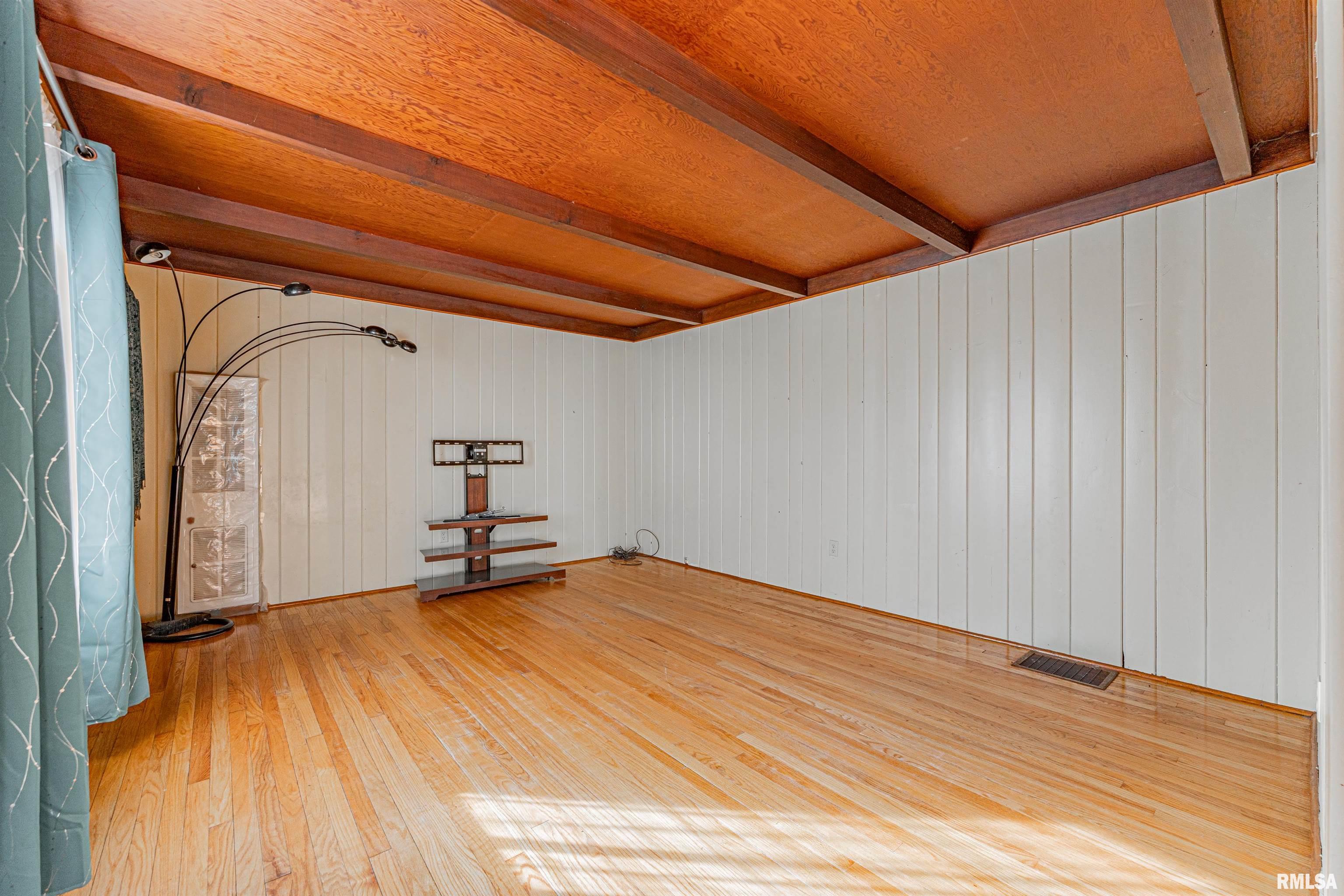 508 North Washington Street Mount Pulaski, IL 62548 - Photo 14 of 44