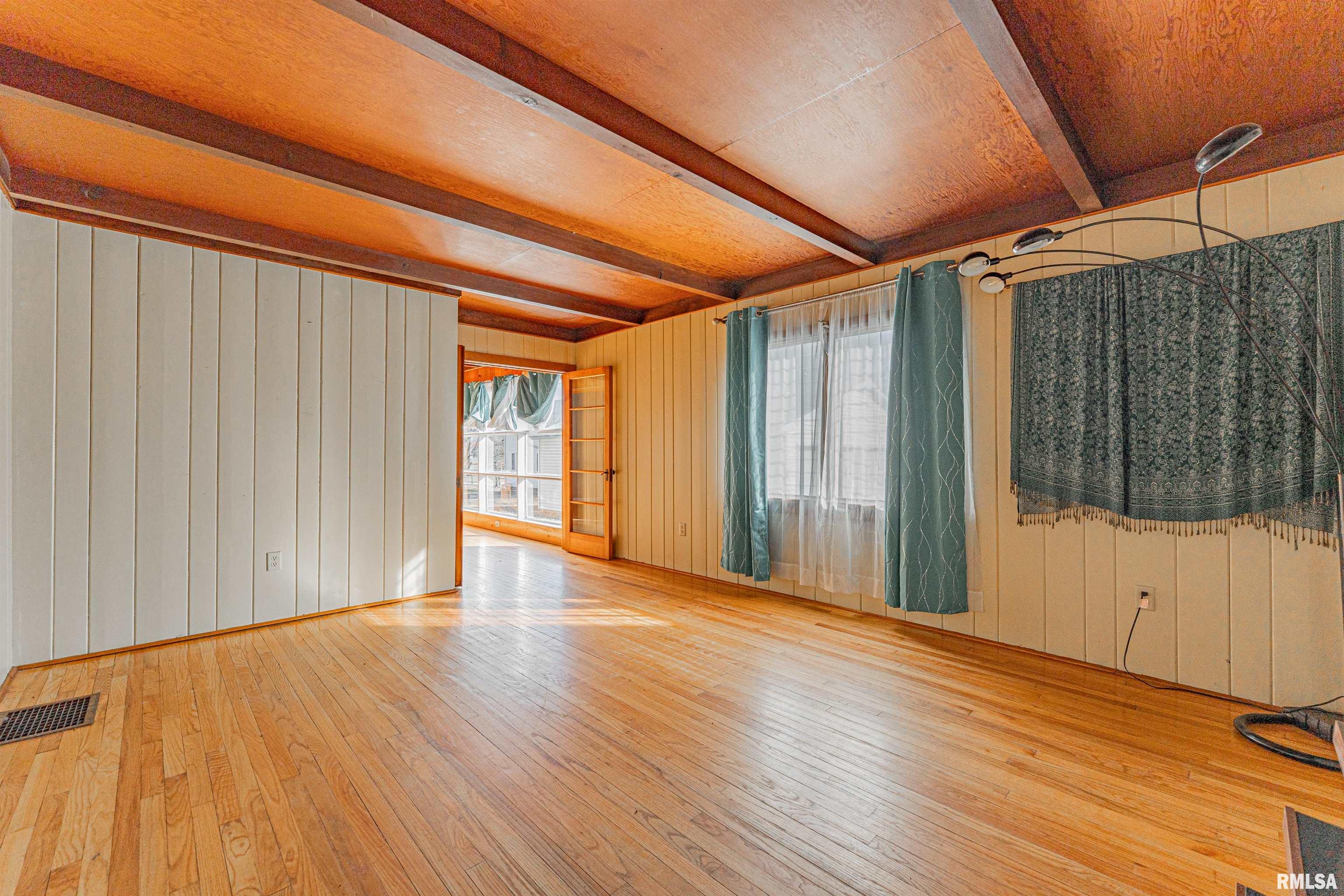 508 North Washington Street Mount Pulaski, IL 62548 - Photo 15 of 44