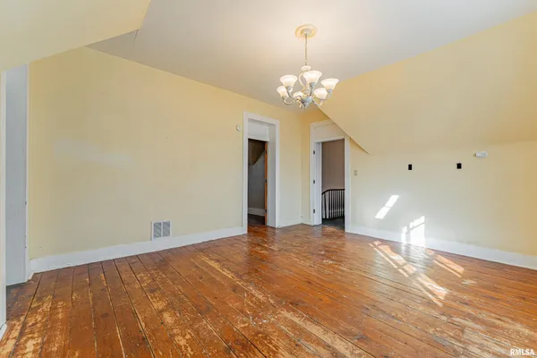$179,900 | 508 North Washington Street, Mount Pulaski, IL 62548
