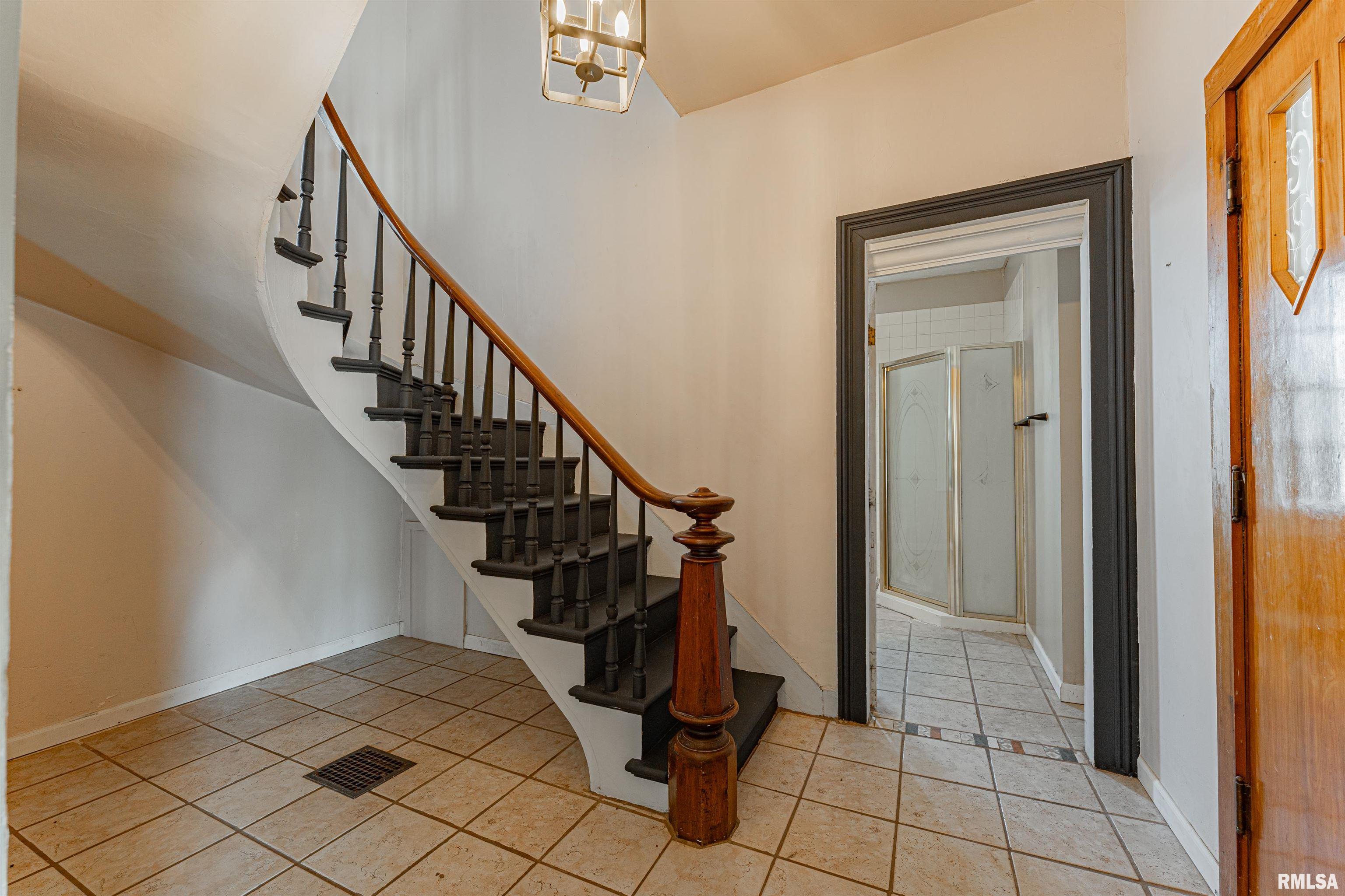 508 North Washington Street Mount Pulaski, IL 62548 - Photo 7 of 44