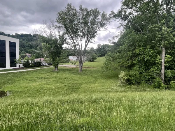$825,000 | 1535 Franklin Road, Brentwood, TN 37027