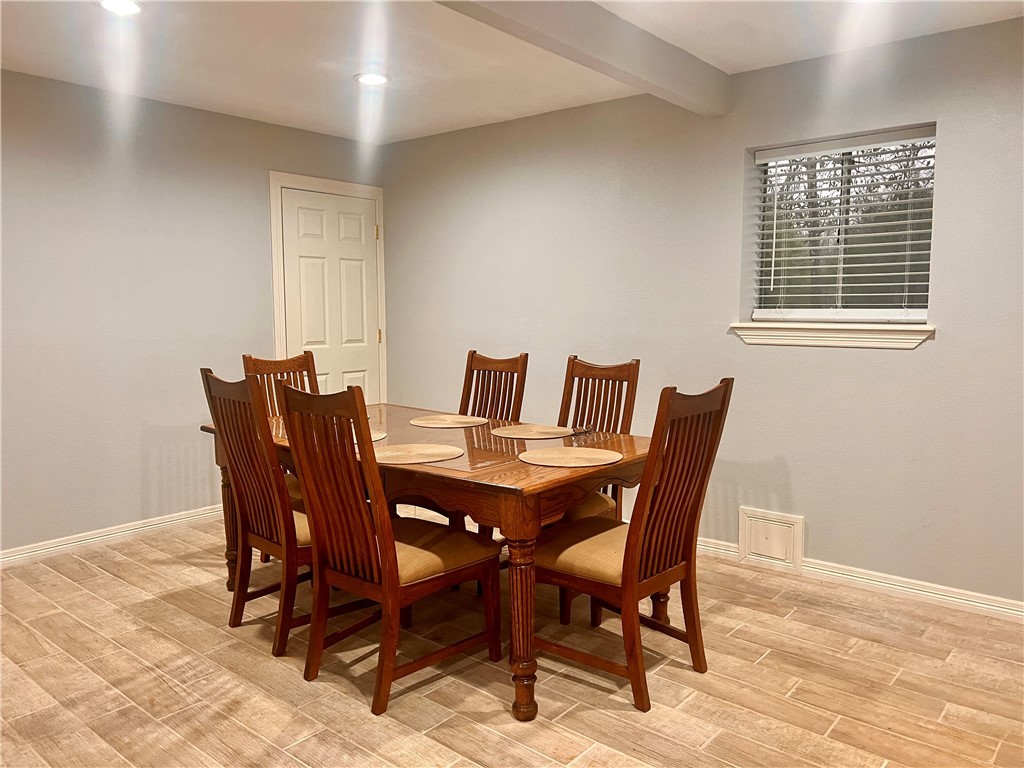 159 Lcr 904 Jewett, TX 75846 - Photo 4 of 20 a view of a dining room with furniture