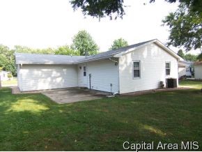33 Celeste Court Springfield, IL 62703 - Photo 2 of 8