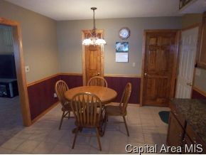 33 Celeste Court Springfield, IL 62703 - Photo 4 of 8