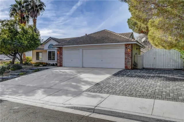 $725,000 | 1566 Brentwood Drive, Boulder City, NV 89005