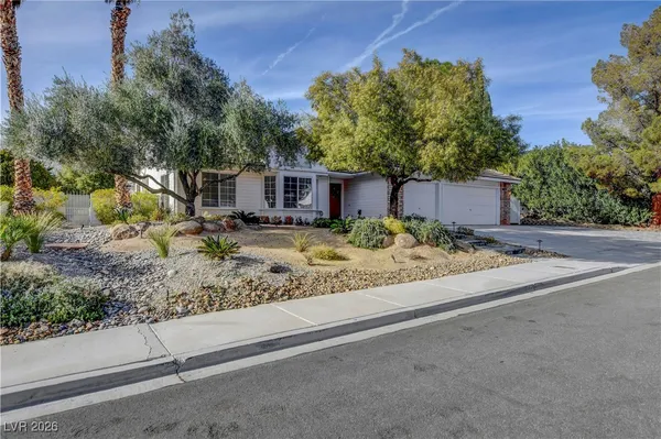 $725,000 | 1566 Brentwood Drive, Boulder City, NV 89005