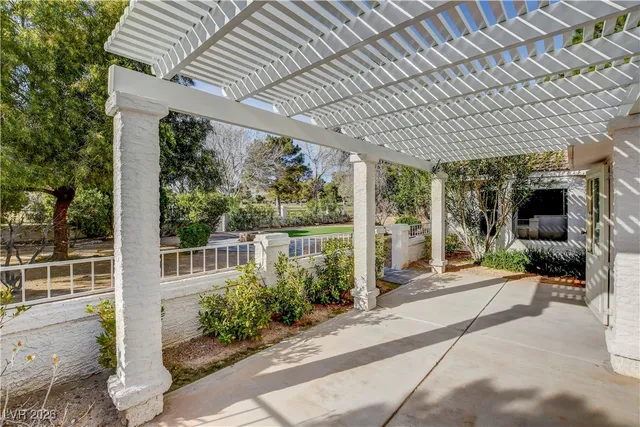 $725,000 | 1566 Brentwood Drive, Boulder City, NV 89005