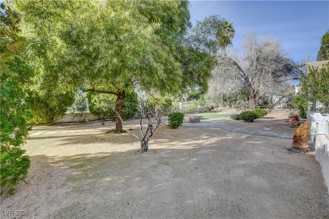 $725,000 | 1566 Brentwood Drive, Boulder City, NV 89005
