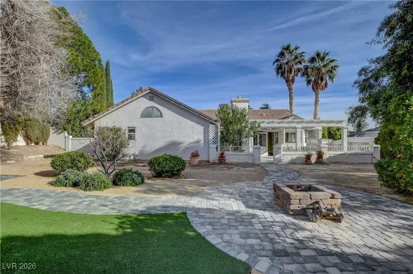 $725,000 | 1566 Brentwood Drive, Boulder City, NV 89005