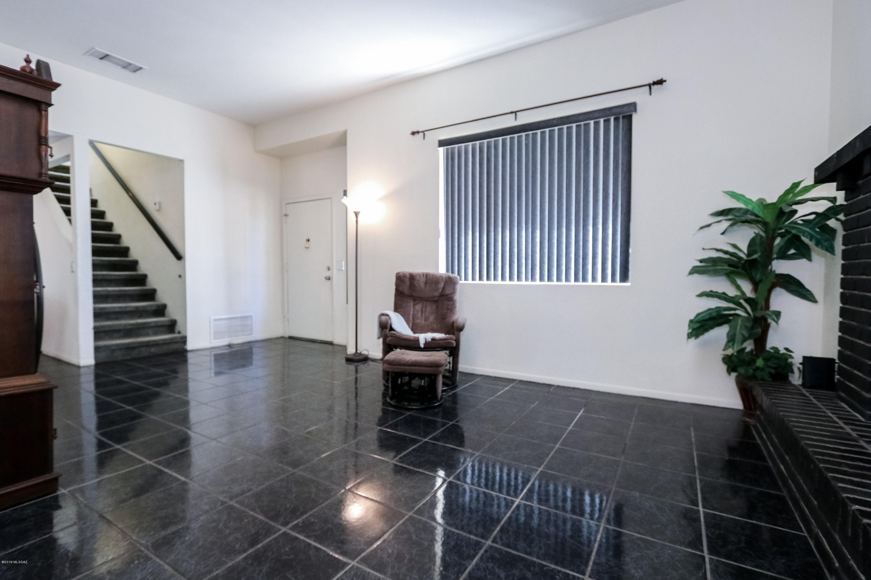 2600 West Flamebrook Road Tucson, AZ 85741 - Photo 3 of 32 Gallery Image 3