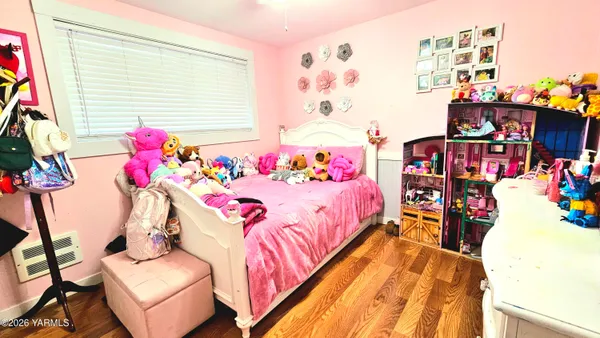 $319,900 | 301 North Central Avenue, Wapato, WA 98951