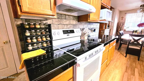 $319,900 | 301 North Central Avenue, Wapato, WA 98951