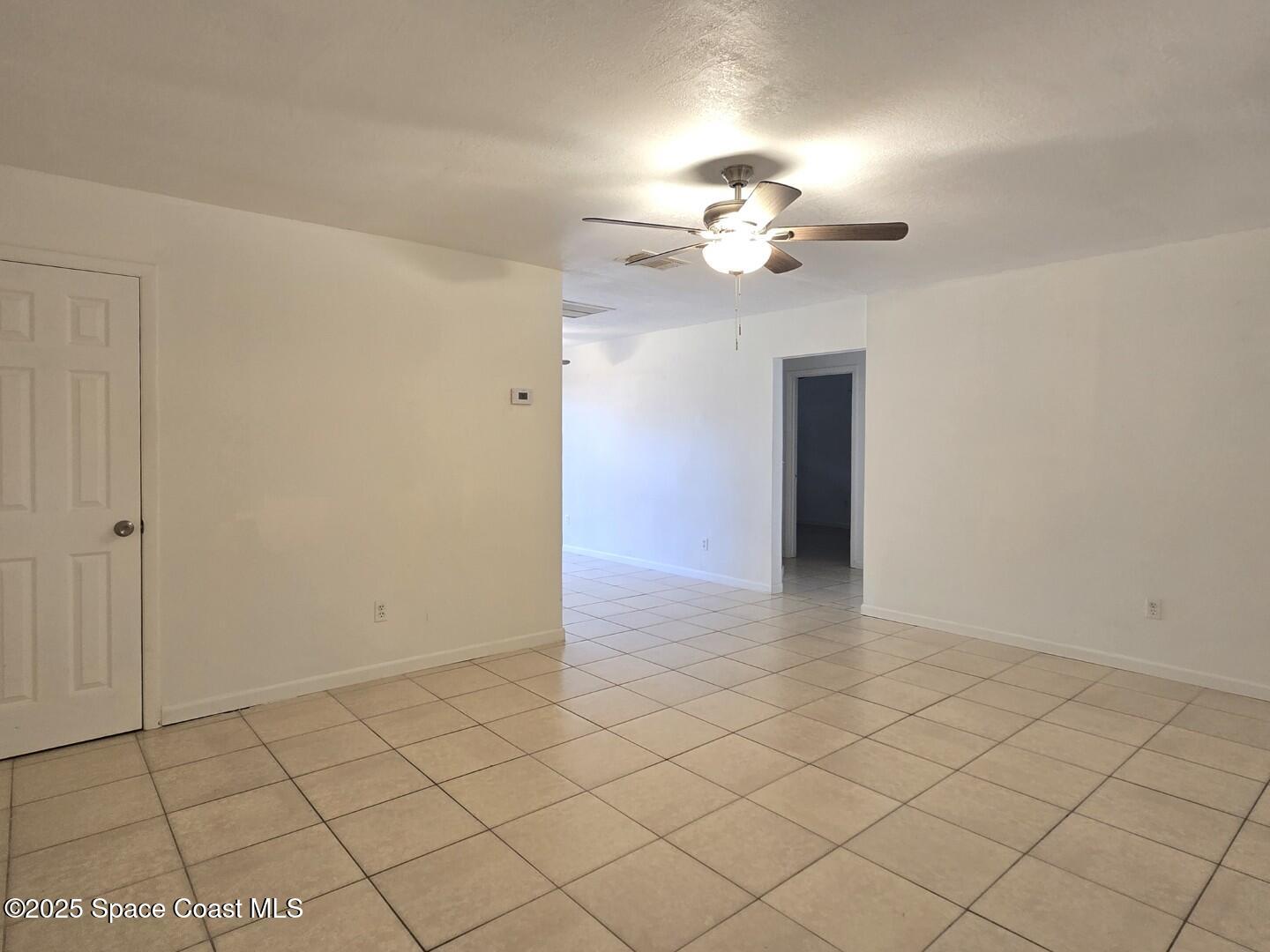 1537 Mango Tree Drive Edgewater, FL 32132 - Photo 5 of 19 Mango Tree 1537-16