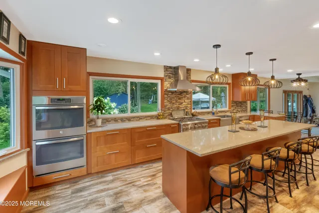 $1,299,999 | 12 Crest Drive, Colts Neck, NJ 07722