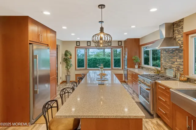 $1,299,999 | 12 Crest Drive, Colts Neck, NJ 07722