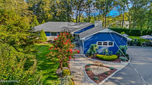 $1,299,999 | 12 Crest Drive, Colts Neck, NJ 07722