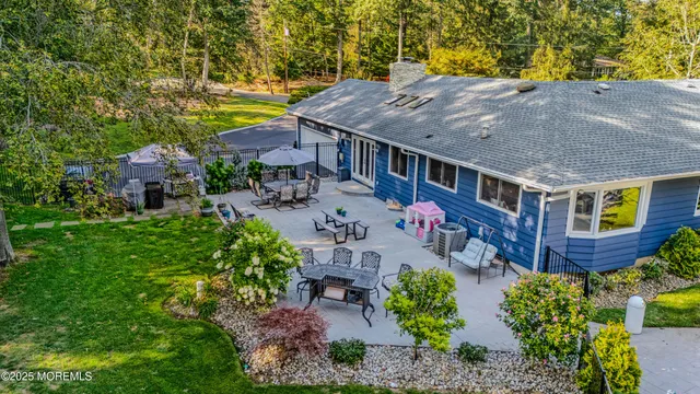 $1,299,999 | 12 Crest Drive, Colts Neck, NJ 07722