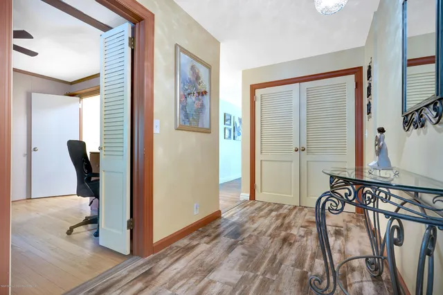 $1,299,999 | 12 Crest Drive, Colts Neck, NJ 07722