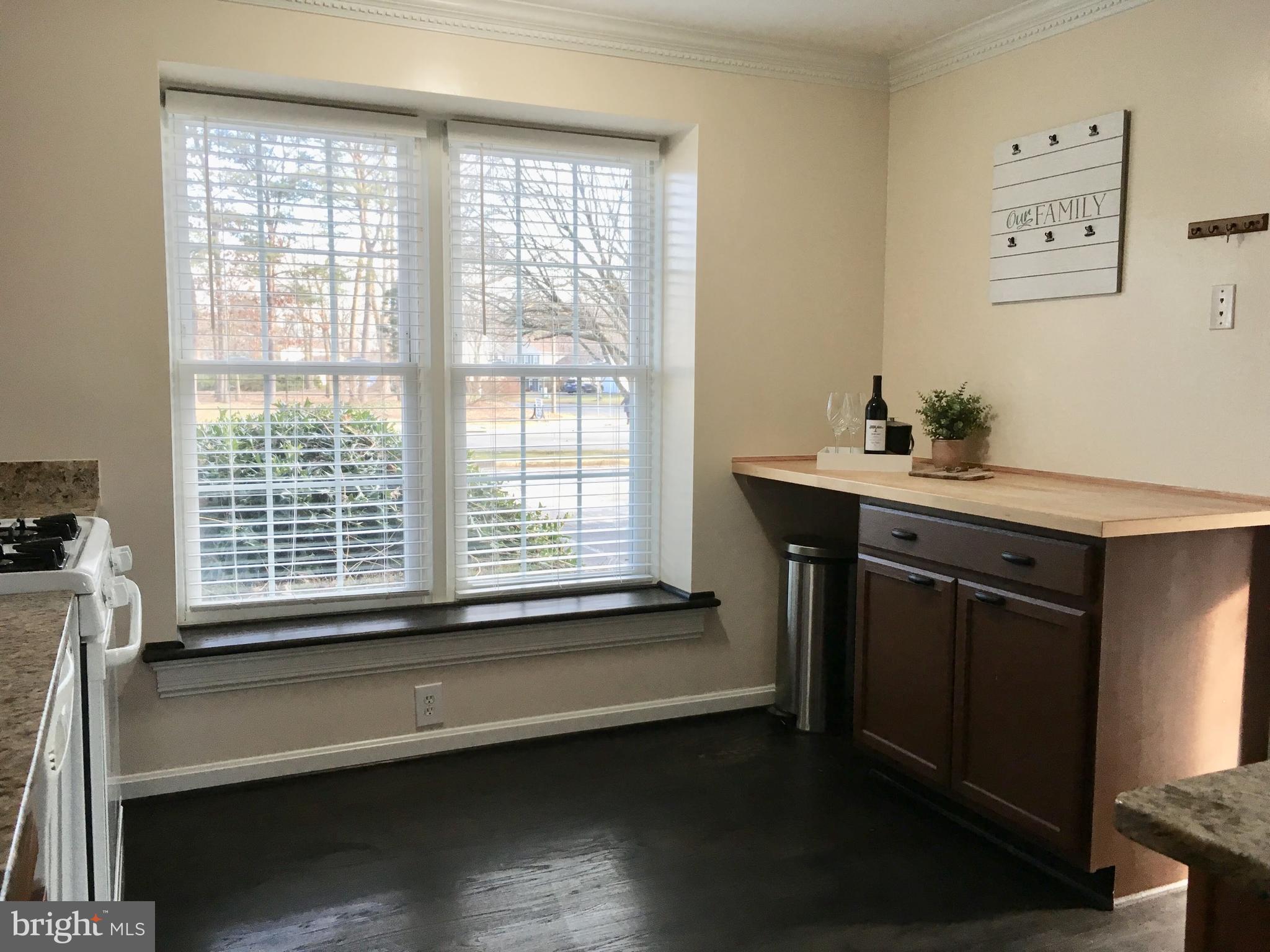 7998 Northumberland Road Springfield, VA 22153 - Photo 13 of 53 Love this prep counter and wide-open floor space!
