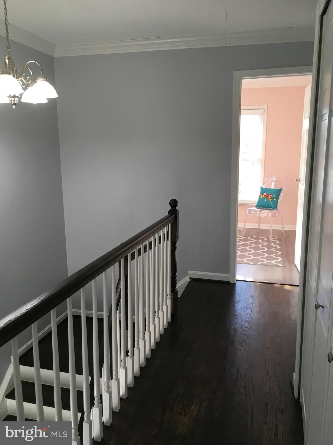 7998 Northumberland Road Springfield, VA 22153 - Photo 21 of 53 Upper Level; walkway to 2nd & 3rd bedrooms