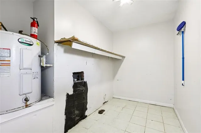 $110,000 | 605 Robert E Lee Parkway, Jonesboro, GA 30238