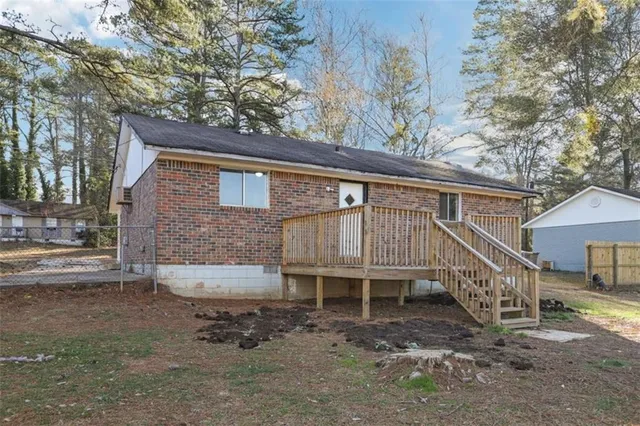 $110,000 | 605 Robert E Lee Parkway, Jonesboro, GA 30238