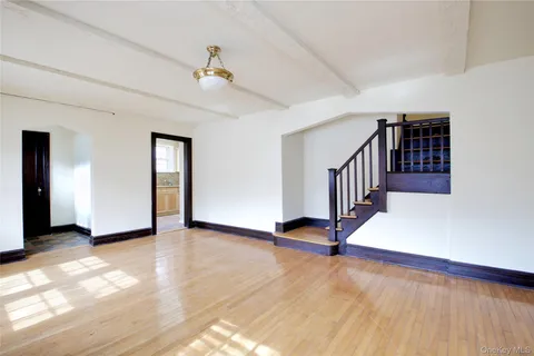 $728,000 | 1613 Northern Boulevard, Roslyn, NY 11576