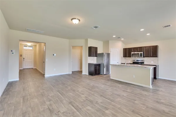 $1,900 | 208 Garcitas Creek Lane, Hutto, TX 78634