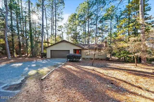 $399,900 | 215 Merion Circle, Pinehurst, NC 28374