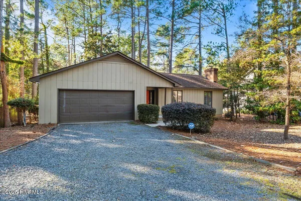 $384,900 | 215 Merion Circle, Pinehurst, NC 28374