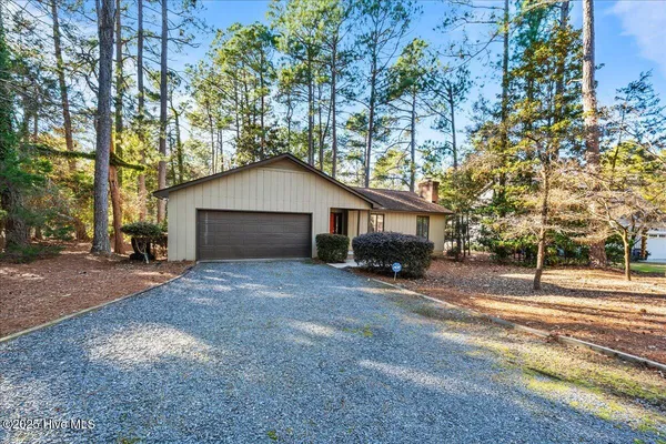 $384,900 | 215 Merion Circle, Pinehurst, NC 28374