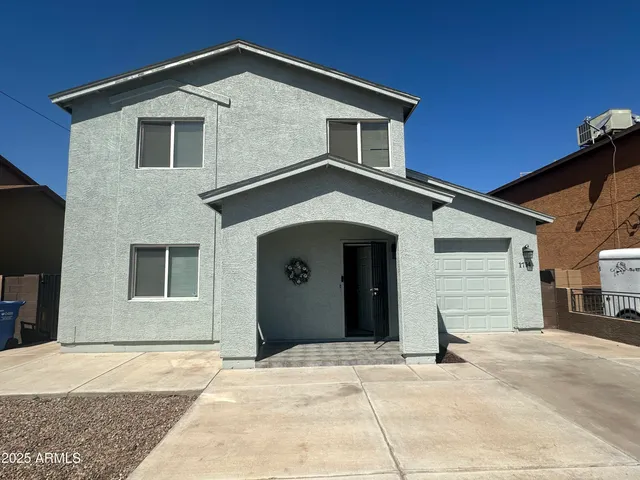 a house view with a outdoor space