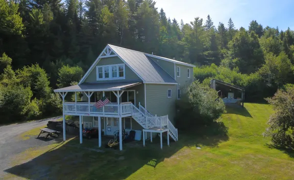 $415,000 | 902 Highway 16, Hardwick, VT 05836