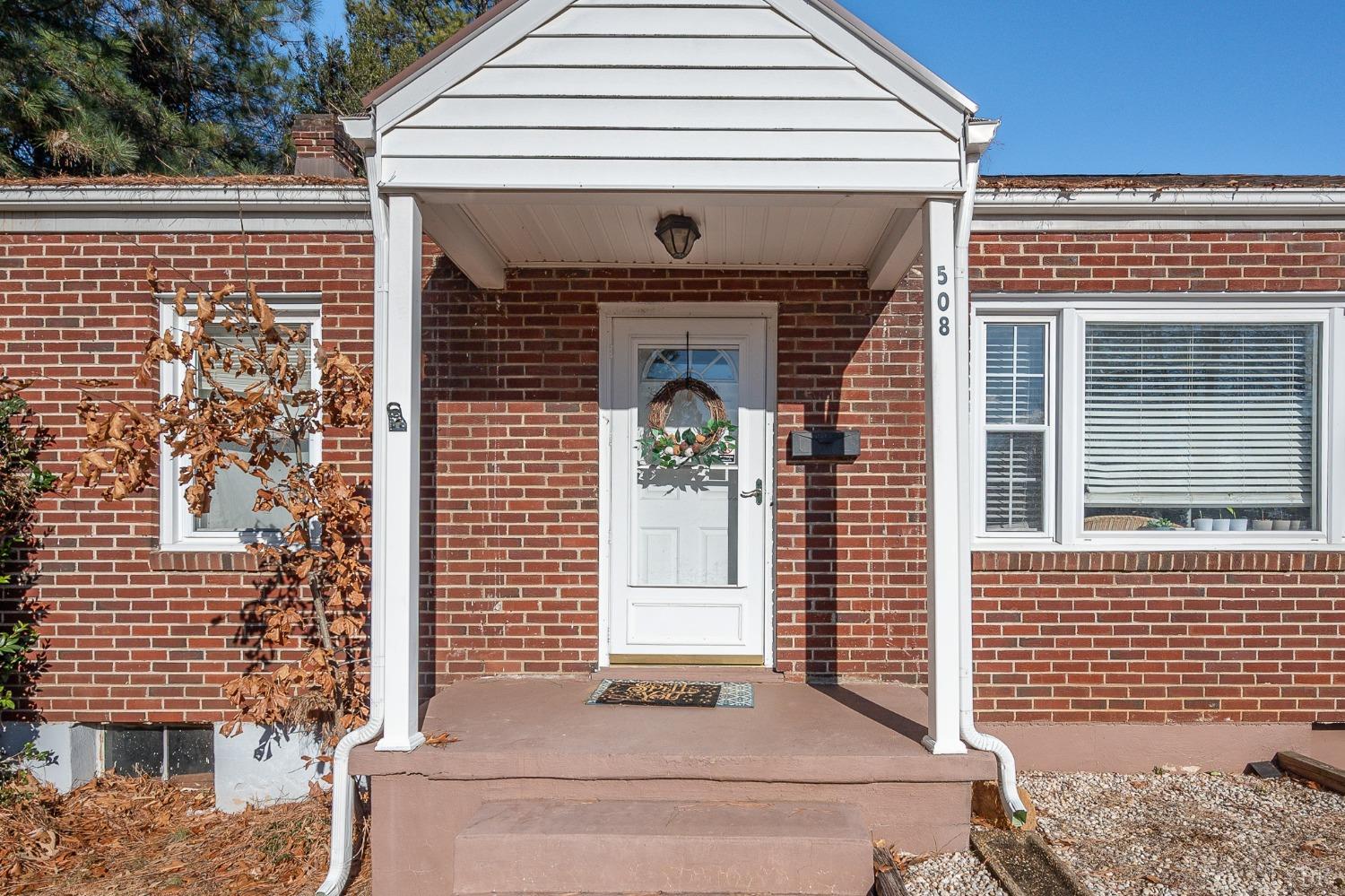 508 Thomas Road Lynchburg, VA 24501 - Photo 4 of 40 Gallery Image 4