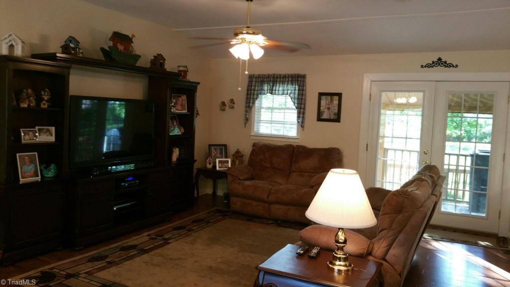 4659 Huff Road Archdale, NC 27263 - Photo 5 of 16 Gallery Image 5