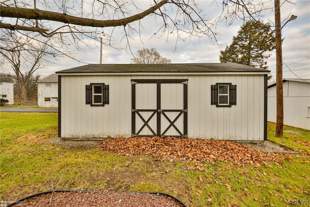539 Hall Road Nazareth, PA 18064 - Photo 18 of 22