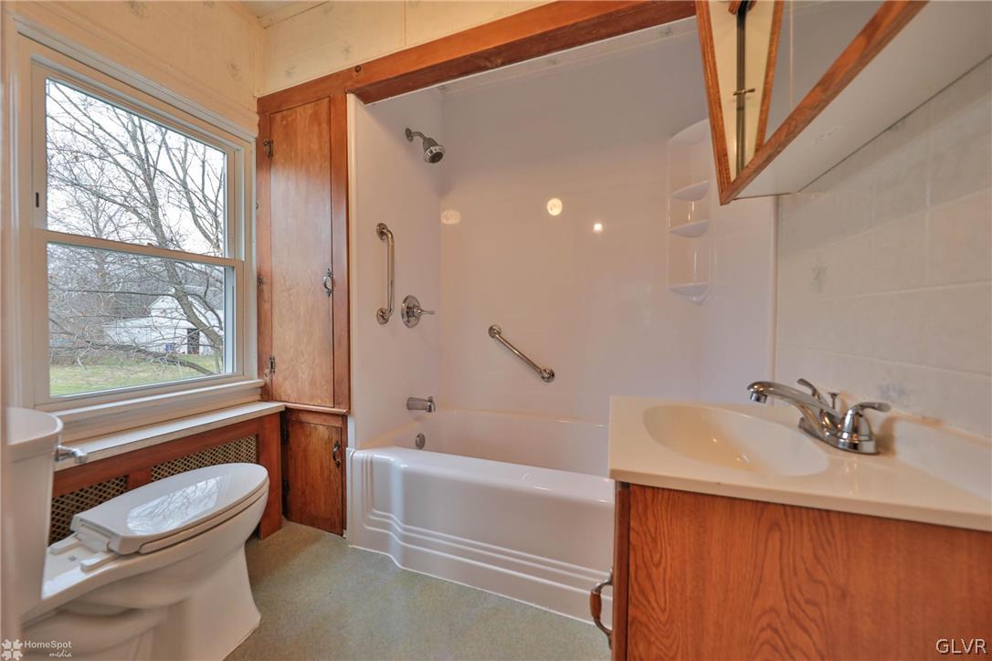 539 Hall Road Nazareth, PA 18064 - Photo 10 of 22