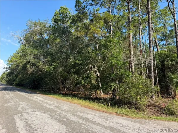 $39,900 | 10981 West Acacia Drive, Crystal River, FL 34428
