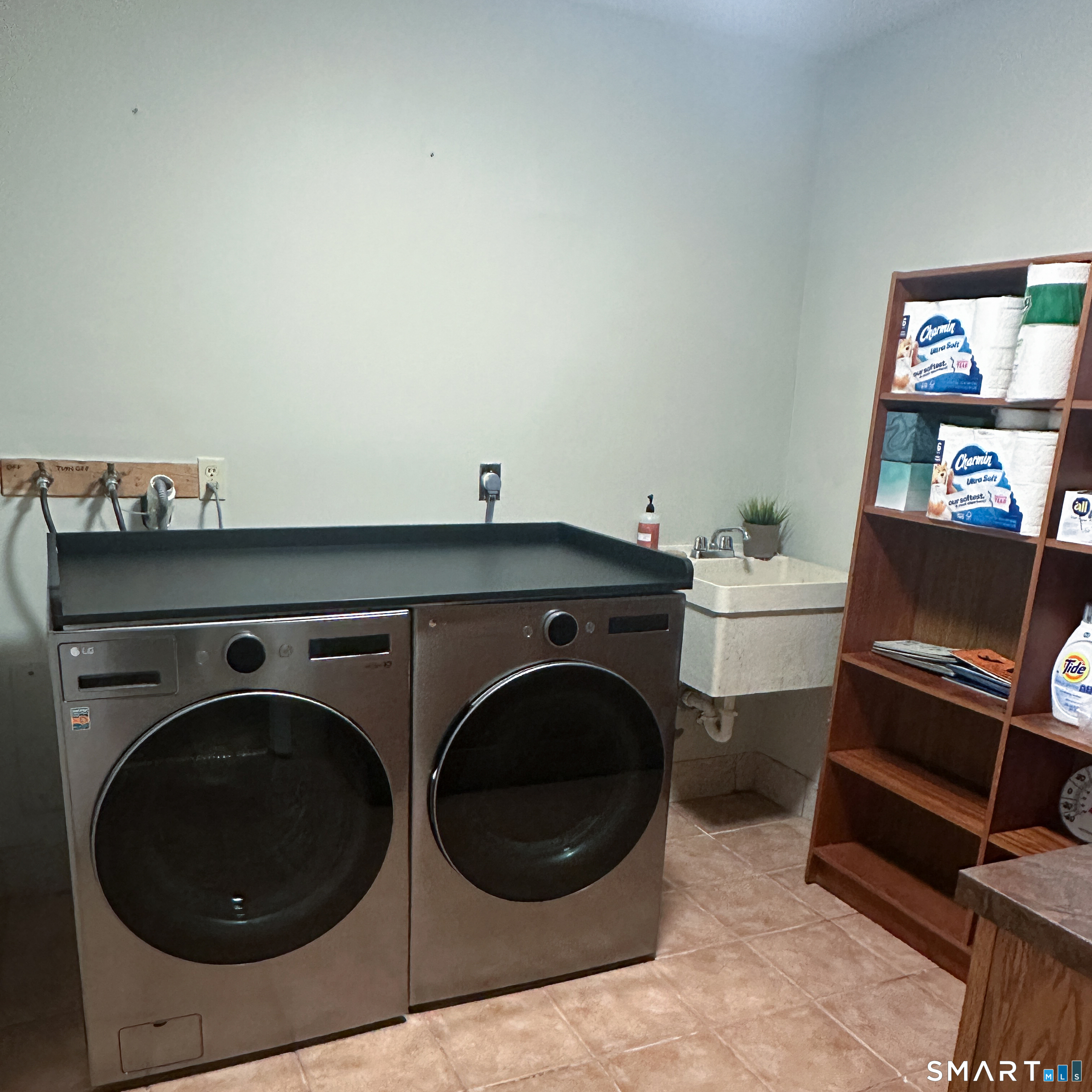 6 Cove Road Brookfield, CT 06804 - Photo 5 of 26