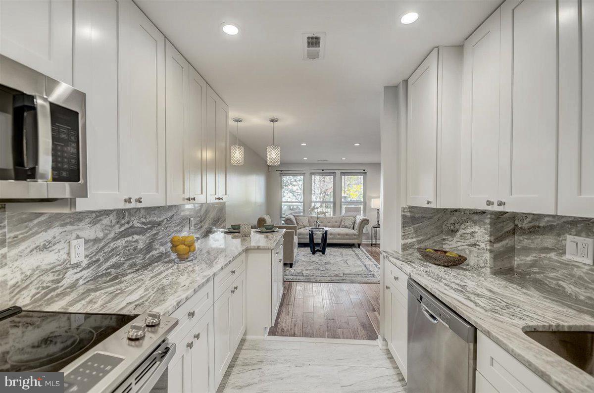 1115 Harvard Street Northwest, Unit R Washington, DC 20009 - Photo 5 of 11