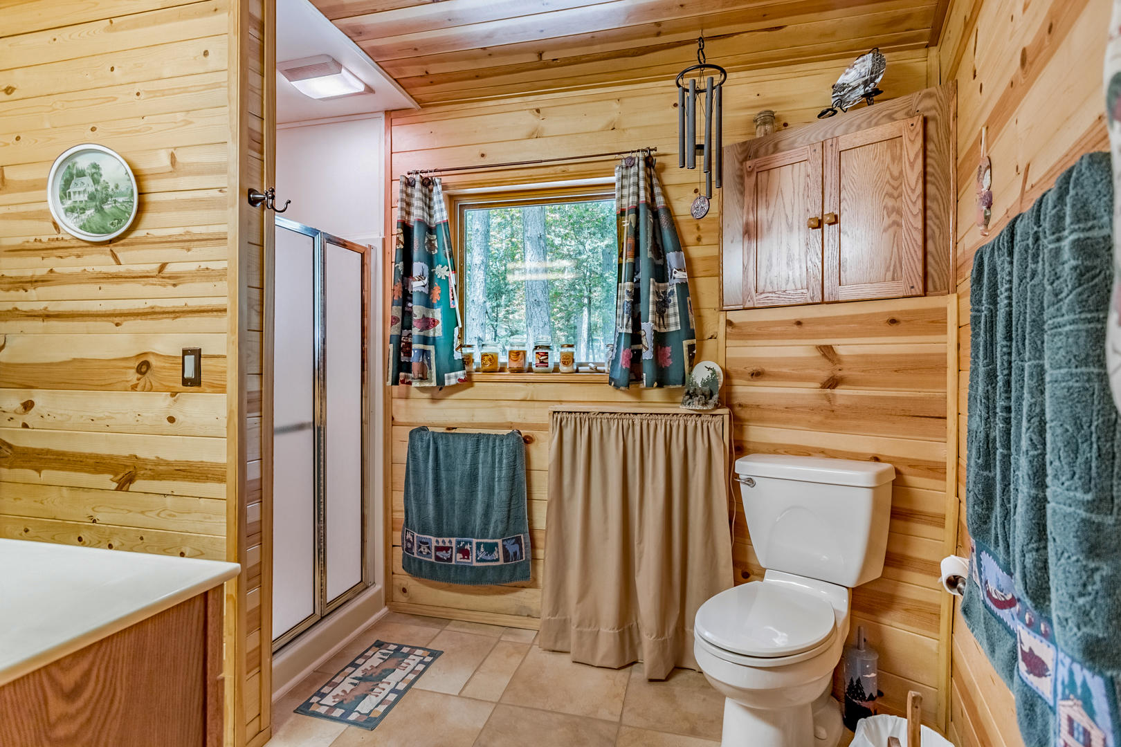 27947 Bullskin Ridge Road Oak Run, CA 96069 - Photo 20 of 28 bathroom