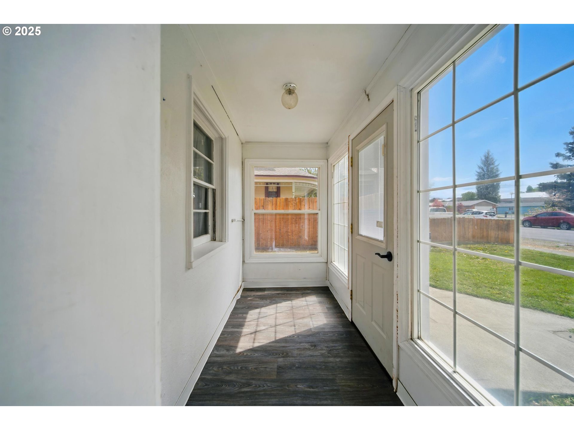 1317 Chestnut Street Milton Freewater, OR 97862 - Photo 2 of 23 a view of hallway with stairs