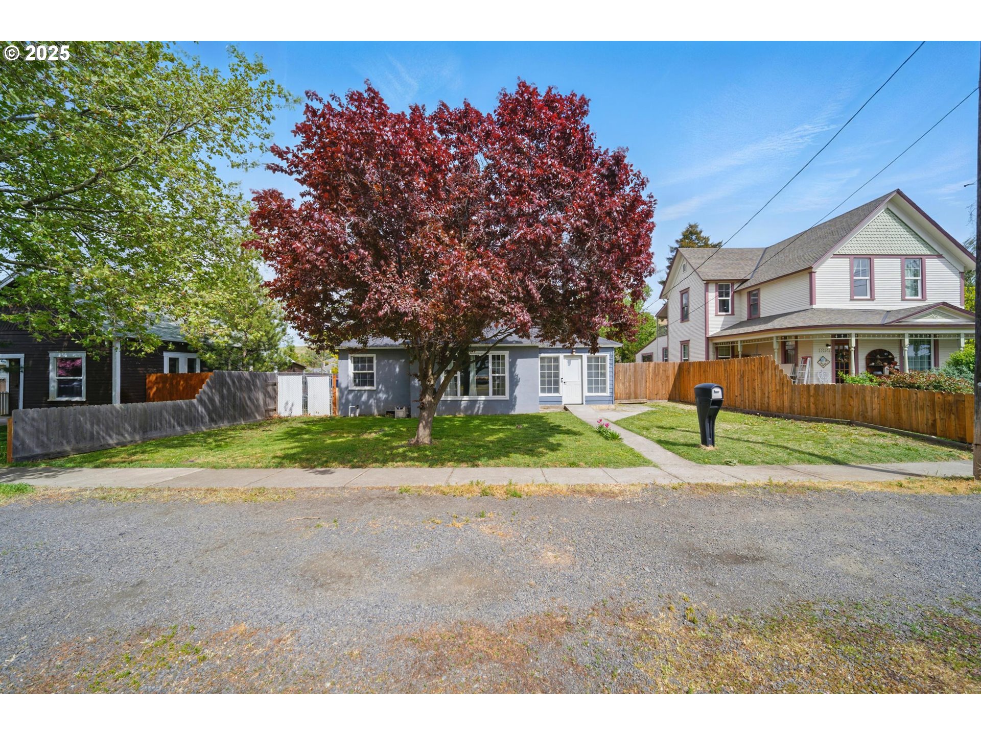 1317 Chestnut Street Milton Freewater, OR 97862 - Photo 23 of 23 a view of road with house in background