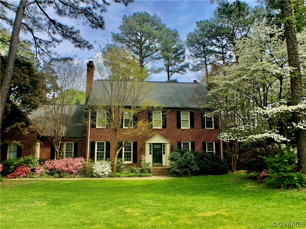 Welcome to 105 Burgoyne Rd in George's Bluff